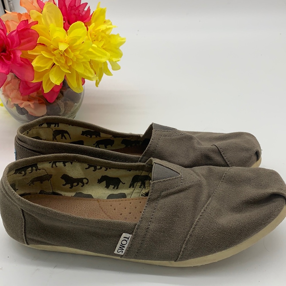Toms Brown Canvas Loafer Sz 10